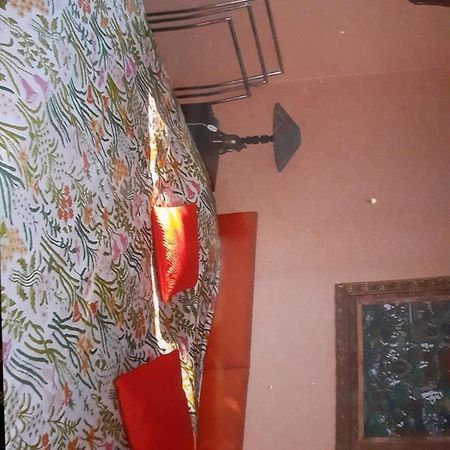 Peti Kaz Hotel Saint-Seurin-sur-l'Isle ภายนอก รูปภาพ