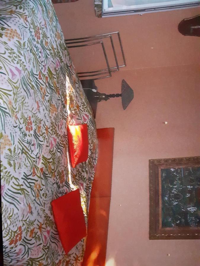 Peti Kaz Hotel Saint-Seurin-sur-l'Isle ภายนอก รูปภาพ